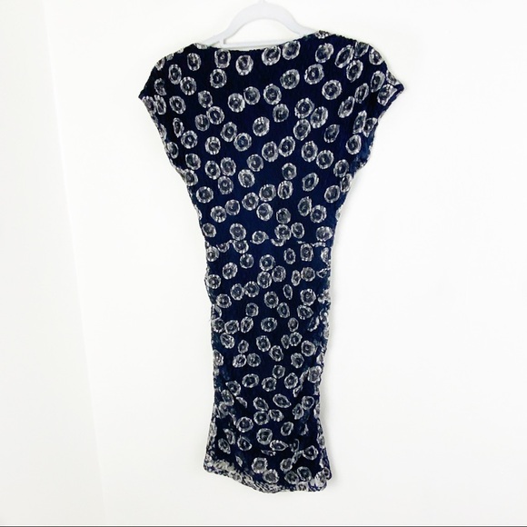 REISS Orlatlhpic Ruched Side Lace Dress - Picture 6 of 6